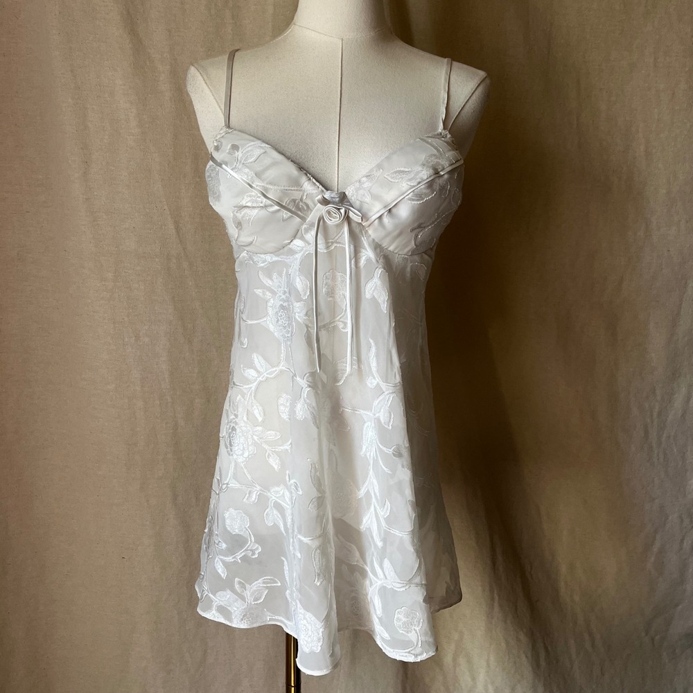 White Sheer Embroidered‎ Floral Babydoll Chemise Nightgown Women's S/M